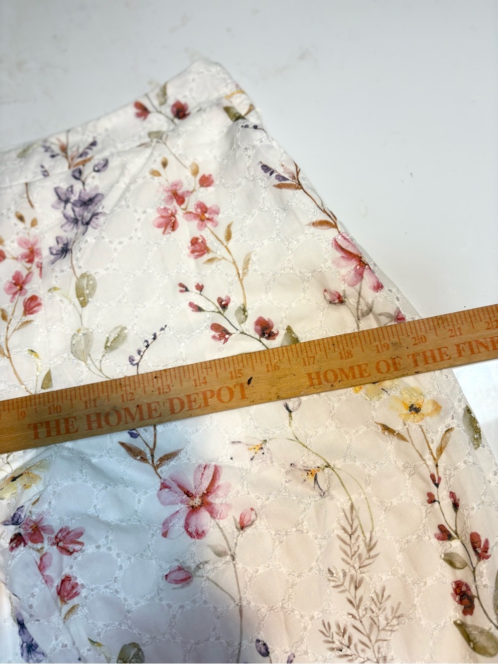 Pearl + Sea White Embroidered Eyelit Floral Lined Pants size 4 - Picture 10 of 15